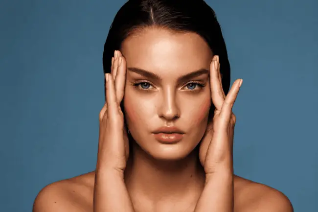 Quelle est la tendance 2025 pour les sourcils ?