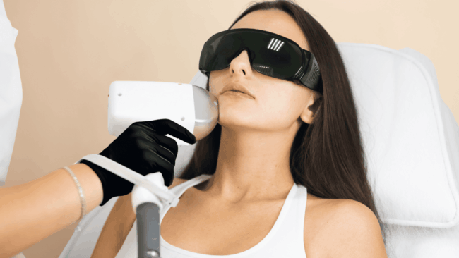 Quelles sont les indications et les contre-indications de l’épilation définitive au laser ?